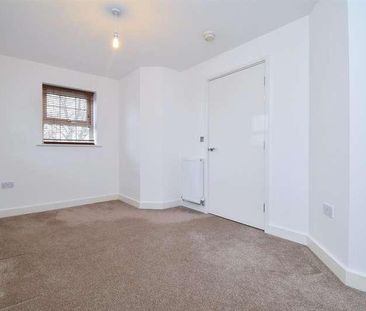 Hazelmount Way, Castleford, WF10 - Photo 1