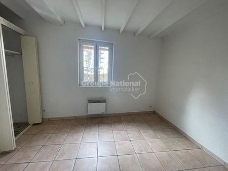 Location Appartement 3 pièces 69m² - Photo 3