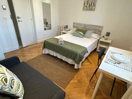 Calle de Cea Bermúdez, Madrid, Community of Madrid 28003 - Photo 4