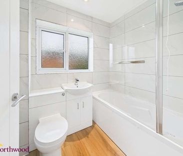 Bridle Close, Banbury, OX16 - Photo 1