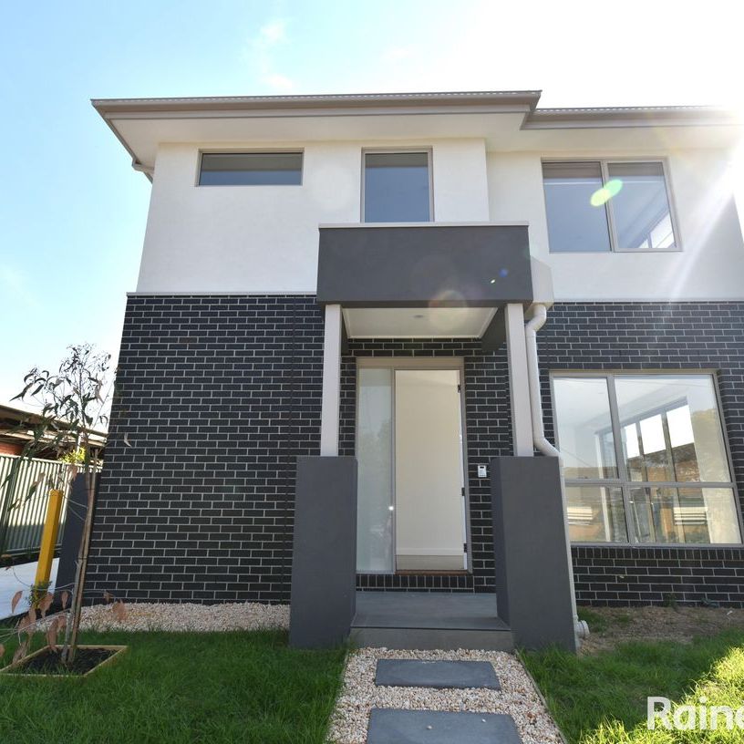 1/4 Wales Street, Springvale, VIC 3171 - Photo 1