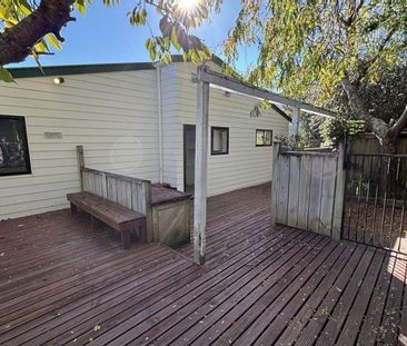 Waikanae - 3 Bedrooms - Photo 5