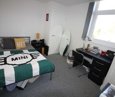 6 bedroom semi-detached house to rent - Photo 1