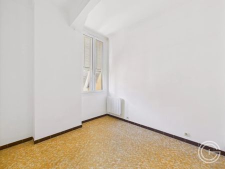 Location Appartement 4 pièces 84m² NICE 06300 - Photo 5