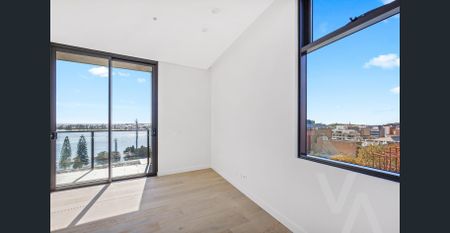 Your Next Move. - Photo 4