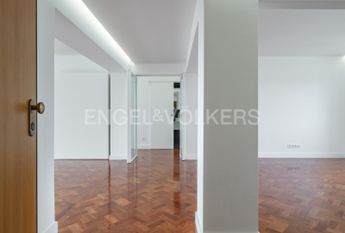 Apartamento T4 em Lisboa