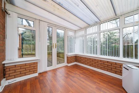 Price £1,695 pcm - Available Now - Unfurnished - Photo 2