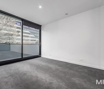 407/33 Blackwood Street, North Melbourne - Photo 1