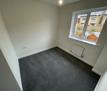 3 bedroom semi-detached house to rent - Photo 1