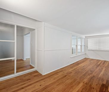 Stunning 3-Bedroom House in Campbelltown - Photo 1