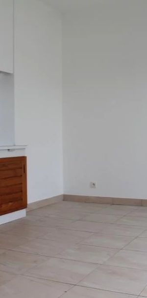 Location Maison 2 pièces 36m² PONTAULT COMBAULT 77340 - Photo 1