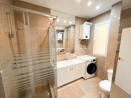 Glorieta Embajadores, Madrid, Community of Madrid 28012 - Foto 5