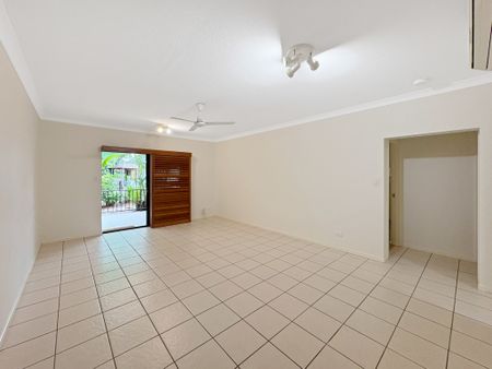 STRATFORD SURPRISE! - Photo 2