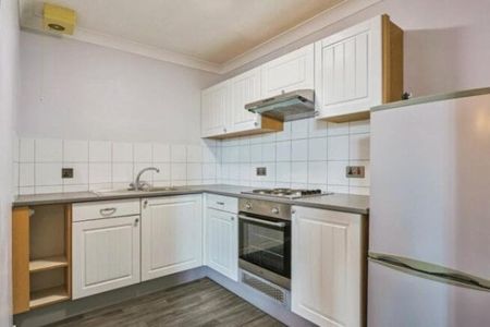 Sunnyhill Court, Parkstone - Photo 4