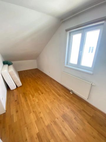 TEILMÖBLIERTE 3 ZIMMER-ALTBAUWOHNUNG - GÜRTELSTRASSE 27 - Photo 2