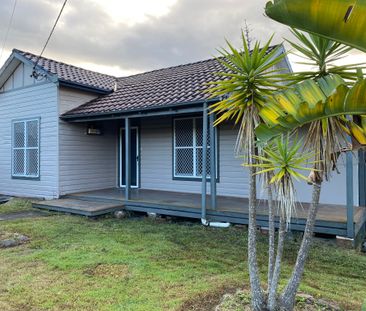 Spacious Family Home in Prime Location - Photo 3