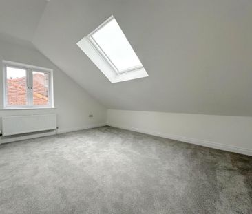 2 bedroom semi-detached house to rent - Photo 3