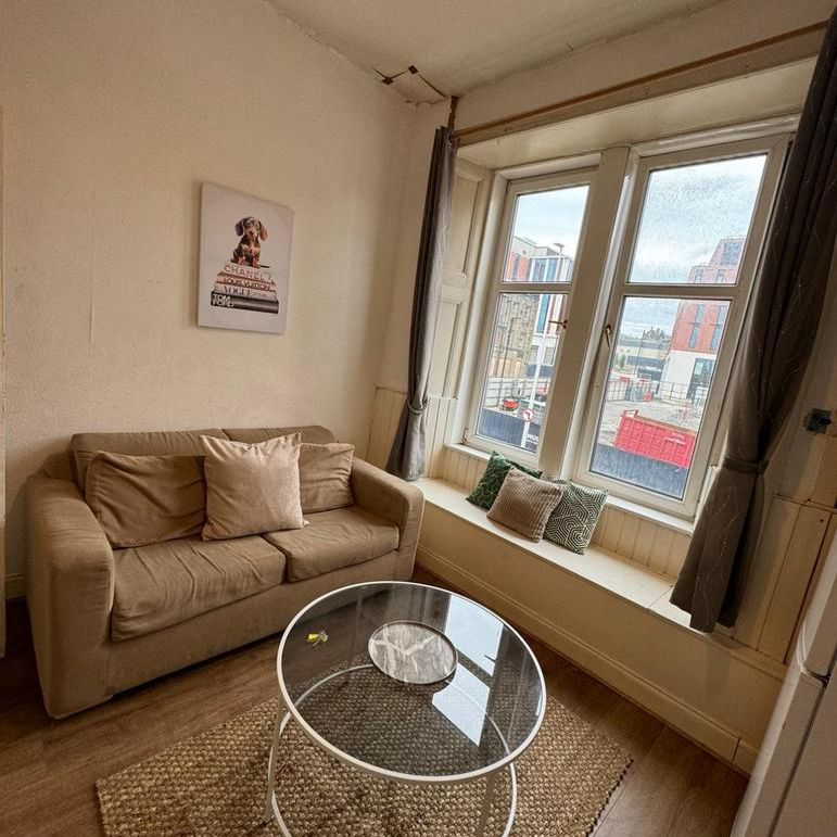 1 bedroom flat to rent - Photo 1