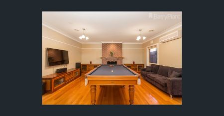 The Ultimate Family Retreat – Luxury California Bungalow with Resort-Style Living - Photo 5