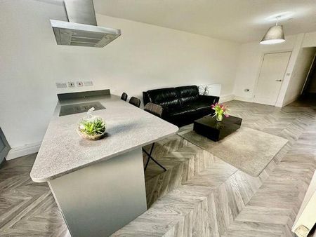 2 bedroom flat to rent - Photo 4
