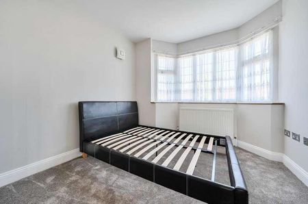 Chanctonbury Way, London, N12 - Photo 5