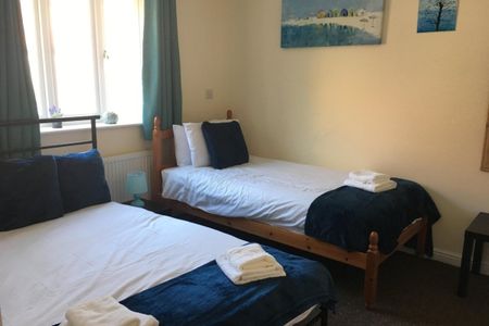 Poppyfields - Photo 2