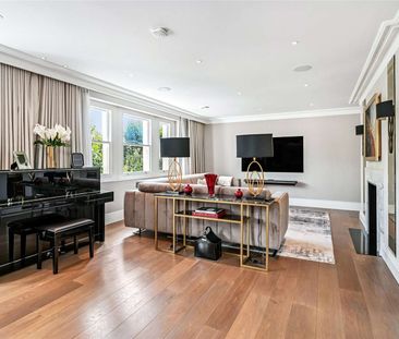 Exceptional 4 bedroom, 3 bathroom penthouse apartment overlooking W... - Photo 2