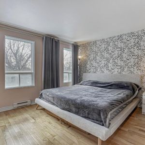 SUPERBE CONDO 4½ A LOUER - Photo 2