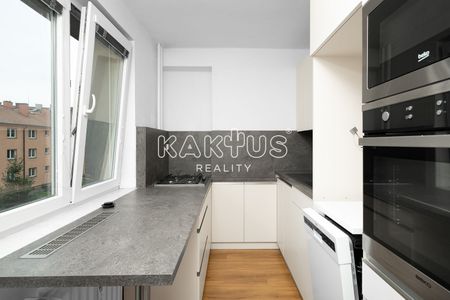 Pronájem bytu 2+1 56 m² - Photo 3