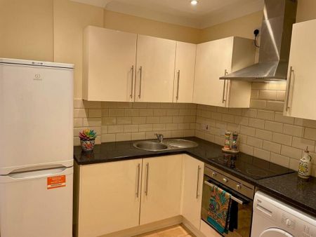 1 bedroom apartment to rent - Photo 2