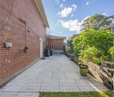 For Lease - 43 Sherwood Forest Drive, Markham, Ontario - Photo 6