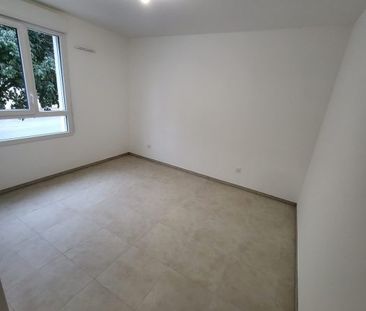 T2 AVEC LOGGIA + PARKING - Photo 2