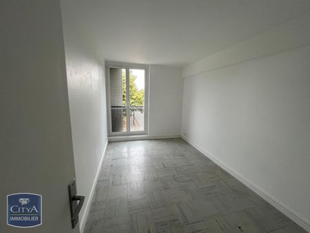 Location Appartement 3 pièces 58m² BEAUVAIS 60000 - Photo 2