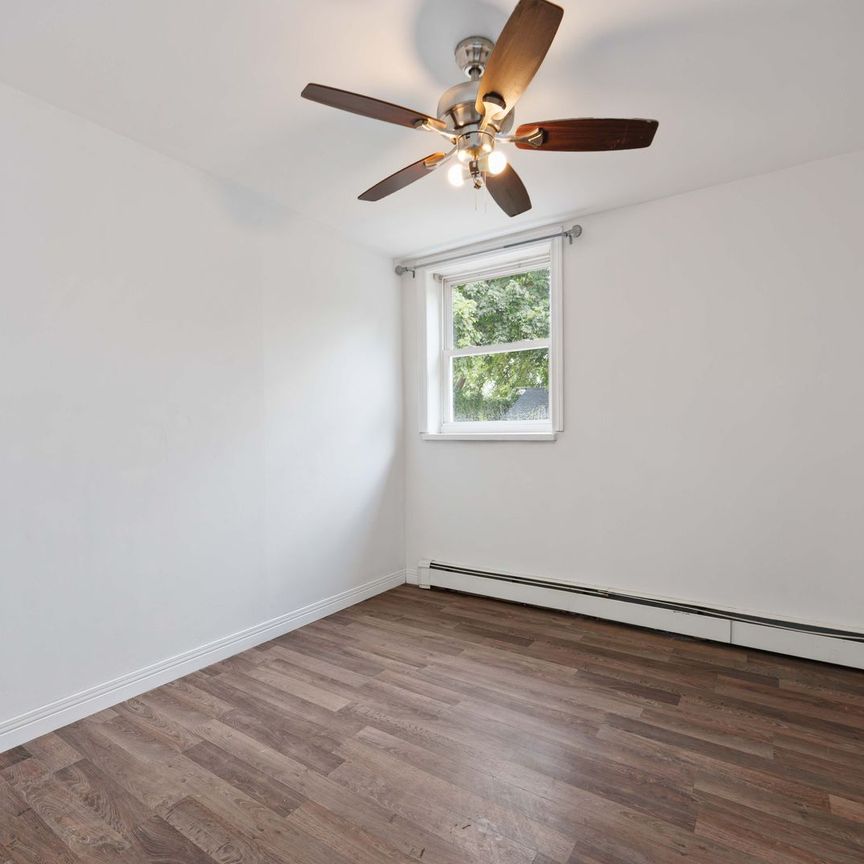 285 Elgin Street, Unit 6, Sarnia, ON N7T 5B5 - Photo 1