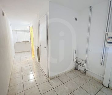 Location Maison 4 pièces 141m² MAUGUIO 34130 - Photo 6