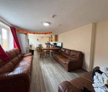 9 bedroom terraced house to rent - Photo 1