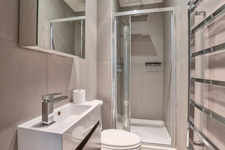 2 bedroom flat to rent - Photo 4