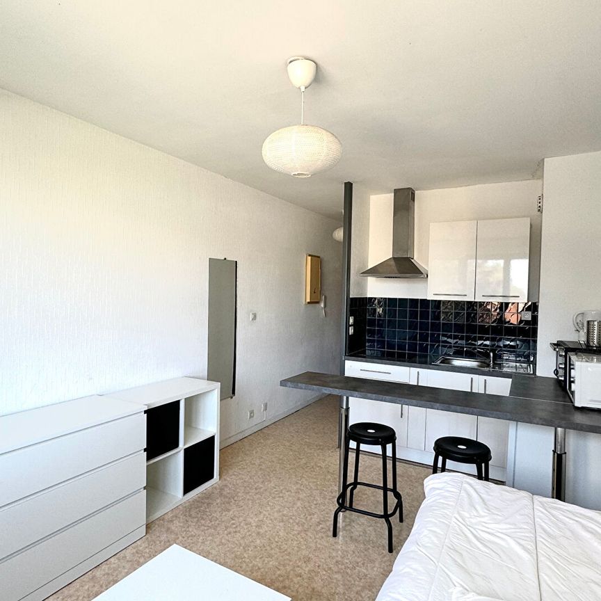 Location Appartement 1 pièce 18m² - Photo 1