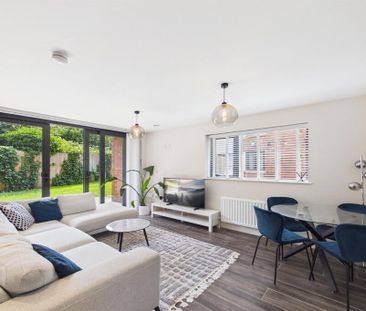 52 Loughshore Manor, Newtownabbey, BT37 9FD - Photo 1