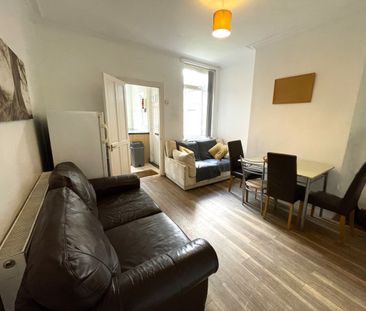 4 bedroom house share to rent - Photo 1