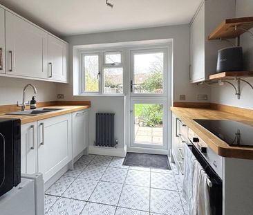 Rapleys Field, Woking, Surrey, GU24 - Photo 4