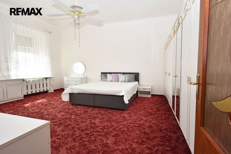 Pronájem bytu 2+1 92 m² - Fotografie 5