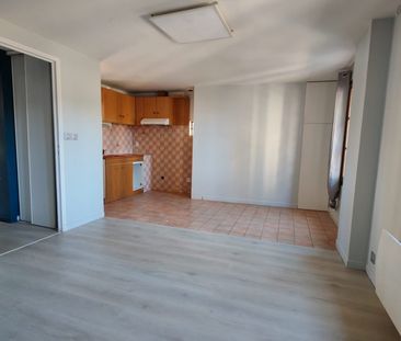 Location Appartement 2 pièces 35m² BRIVE LA GAILLARDE 19100 - Photo 4