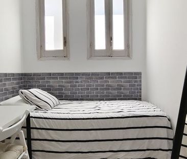 Calle de las Fuentes, Madrid, Community of Madrid 28013 - Photo 1