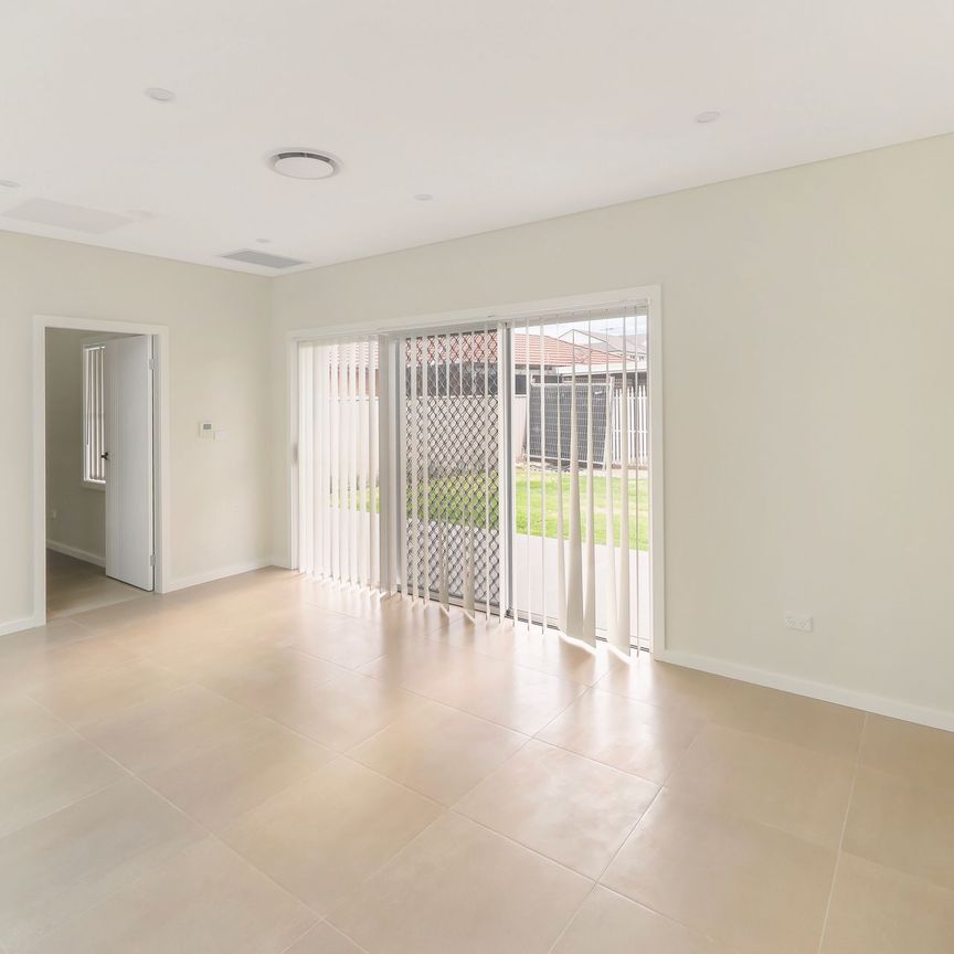 Apply Now - Century 21 | the Paramount Group (Granny Flat) - Photo 1