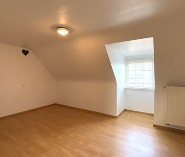 KARAKTERVOLLE WONING MET ZONGERICHTE TUIN | 4 SLPKS | 2 GARAGES - Foto 4