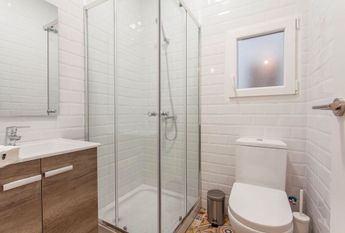 Room with double bed in Actor Llorens Street