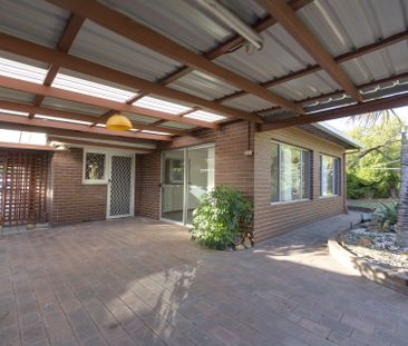 19 Hutchings Way, Kardinya, WA 6163 - Photo 1