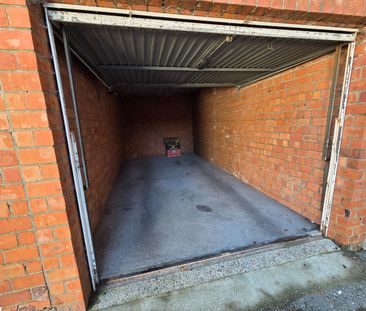 Gerenoveerd appartement met 2 slaapkamers, terras en garagebox te h... - Foto 2