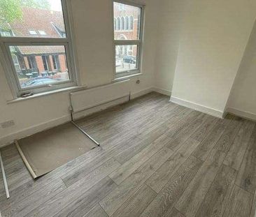 Town Road, Edmonton, N9 - Photo 3